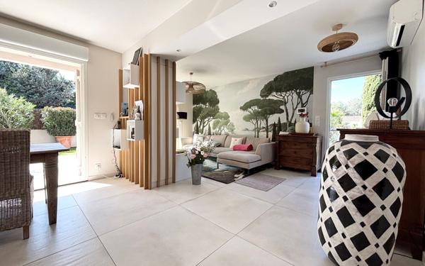 Appartement à vendre    4 pièces • 102 m2 Sanary-sur-Mer