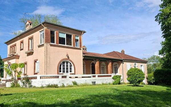 Maison à vendre    13 pièces •  Montfort-en-Chalosse