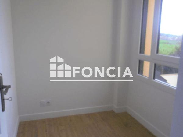 Location Appartement 2 pièces 47 m² - 120 RUE DE VOVES Le Coudray 28630