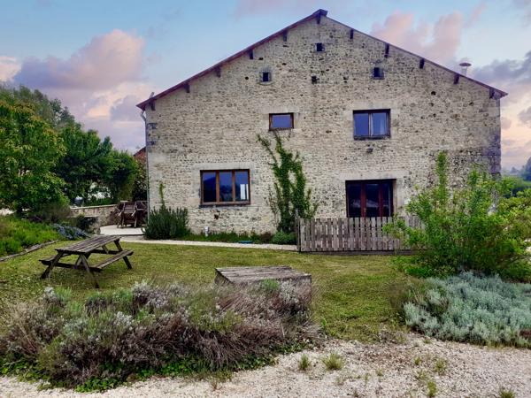 Maison à vendre à Chevanceaux (17210) - Charente-Maritime
