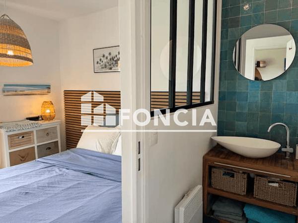 Location Appartement meublé 2 pièces 34.61 m² - 6 RUE GEORGES MORVAN La Rochelle 17000