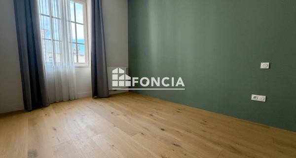Location Appartement 2 pièces 57 m² - La Rochelle 17000