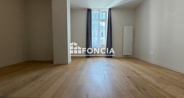 Location Appartement 2 pièces 57 m² - La Rochelle 17000