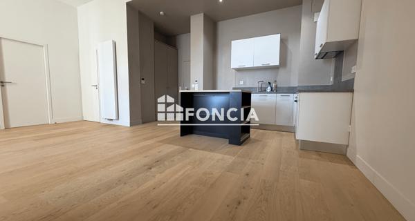 Location Appartement 2 pièces 57 m² - La Rochelle 17000