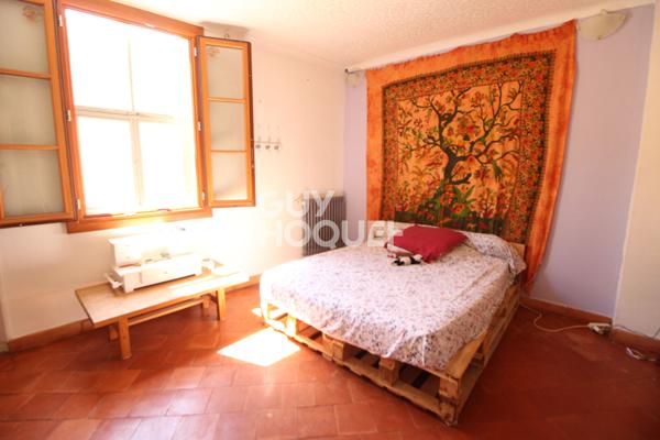 Maison de ville grand garage et terrasse