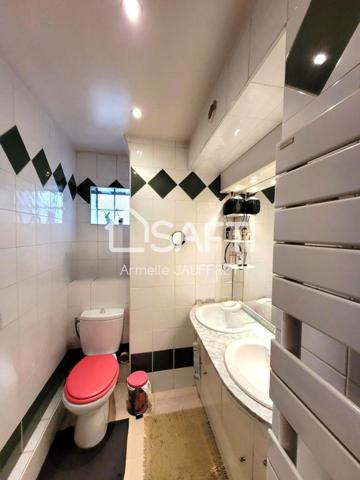 Beau pavillon à proximité de la gare et écoles