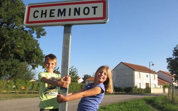 Terrain à vendre    Cheminot