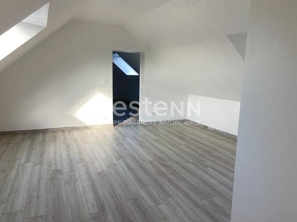 GRAND CHAMP - LONGERE EN PIERRES RENOVEE - 1 600 M² DE TERRAIN AVEC HANGAR