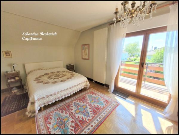 Dpt Moselle (57), à vendre SARREGUEMINES maison P7 - 184 m²