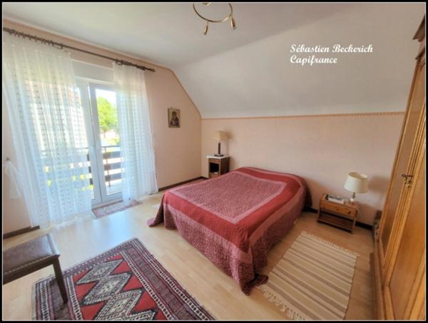 Dpt Moselle (57), à vendre SARREGUEMINES maison P7 - 184 m²