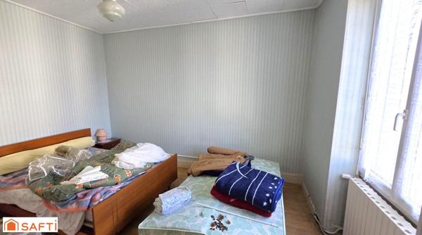 Maison de village mitoyenne 140 m²  tous commerces à pied