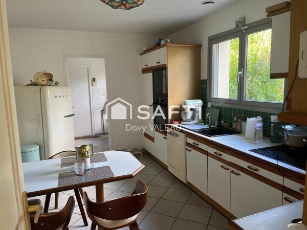 Villa d'architecte de 176m² sur 6000m² de terrain