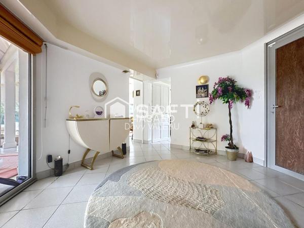 Villa d'architecte de 176m² sur 6000m² de terrain