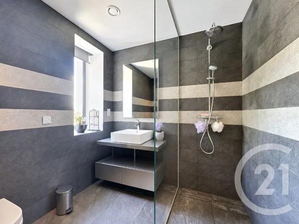 Maison à vendre  4 pièces - 153,27 m 2   CARROS  - 06