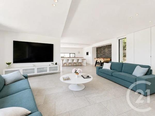 Maison à vendre  4 pièces - 153,27 m 2   CARROS  - 06