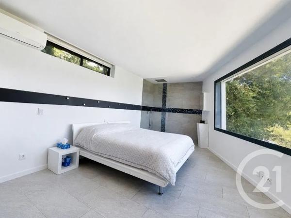 Maison à vendre  4 pièces - 153,27 m 2   CARROS  - 06