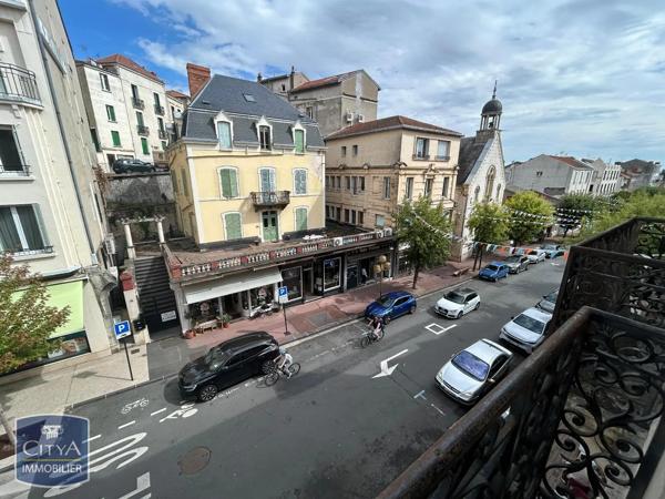 Appartement à louer 4 pièces 75m² Châtel-Guyon (63140)