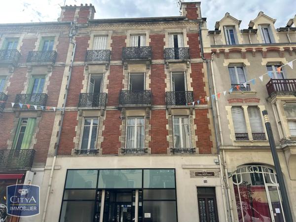 Appartement à louer 4 pièces 75m² Châtel-Guyon (63140)
