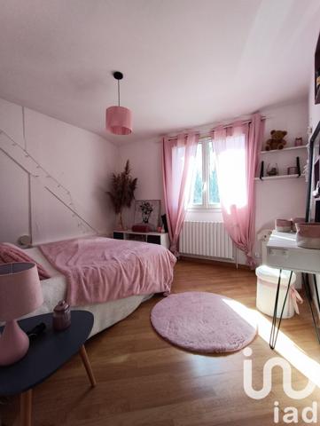 Maison traditionnelle 4 pièces de 170 m² à Saint-Martin-du-Fouilloux (49170)