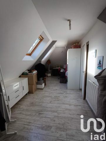 Maison traditionnelle 4 pièces de 170 m² à Saint-Martin-du-Fouilloux (49170)