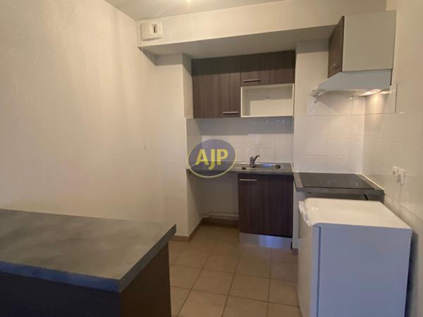 Vente appartement Cenon : 160 500 € - AJP Immobilier Cubzac-les-Ponts