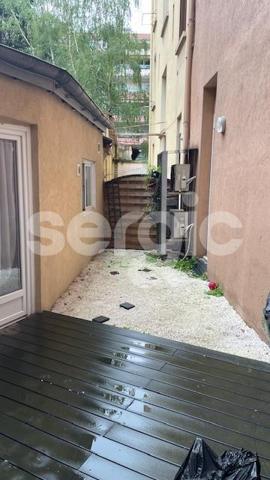 Location 2 Pieces 49 69100 Villeurbanne 57 0179 01 0048