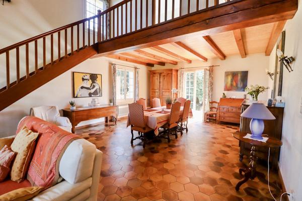 Meschers sur Gironde Maison 249 m2