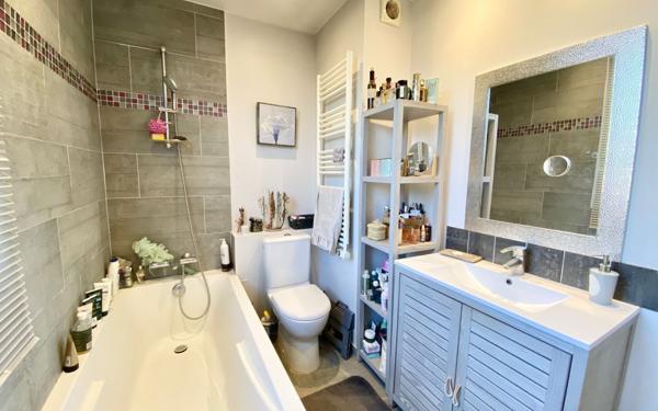 Maison à vendre    4 pièces • 76,83 m2 Boussy-Saint-Antoine