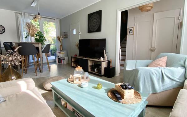 Maison à vendre    4 pièces • 76,83 m2 Boussy-Saint-Antoine