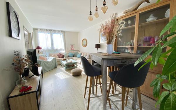 Maison à vendre    4 pièces • 76,83 m2 Boussy-Saint-Antoine