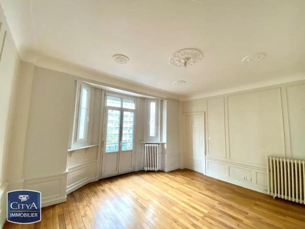 Appartement à louer 3 pièces 77.17m² Tours (37000)