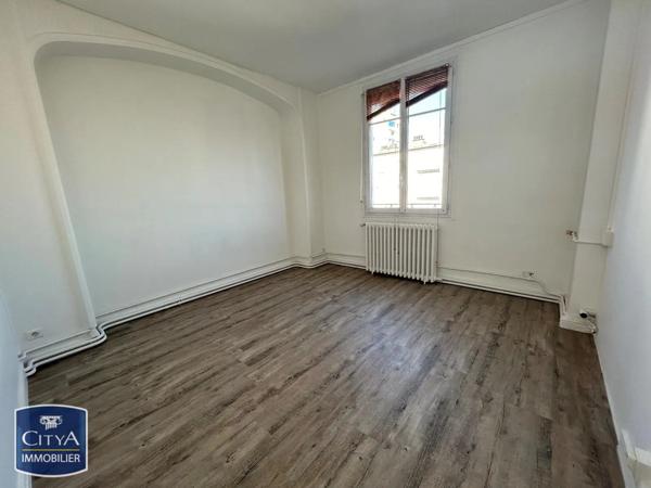 Appartement à louer 3 pièces 77.17m² Tours (37000)