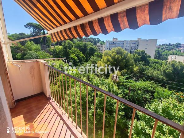 Appartement
         3 pièces
        - 54 m² 98 000 € *