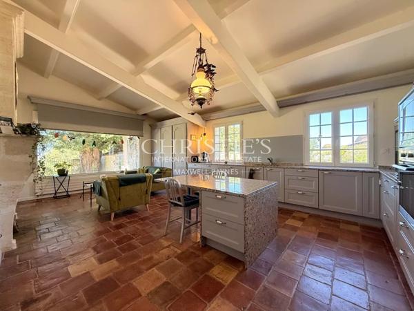 Élégante Maison de Maître du XIXe siècle au cœur de la Grande Champagne