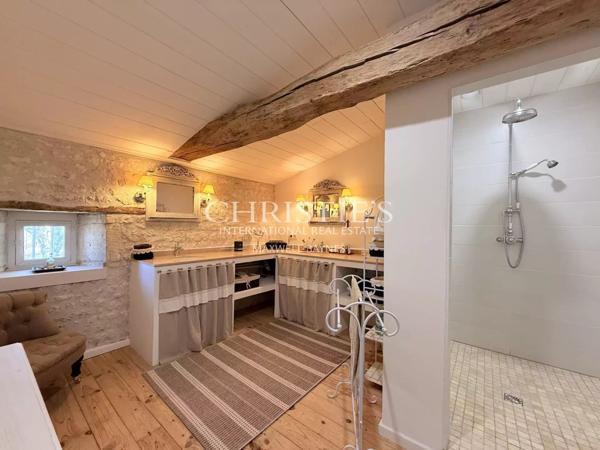 Élégante Maison de Maître du XIXe siècle au cœur de la Grande Champagne