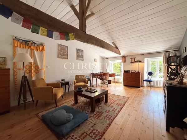 Élégante Maison de Maître du XIXe siècle au cœur de la Grande Champagne