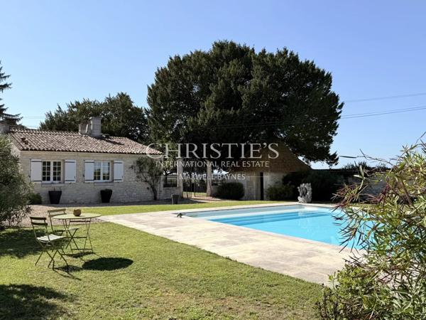 Élégante Maison de Maître du XIXe siècle au cœur de la Grande Champagne