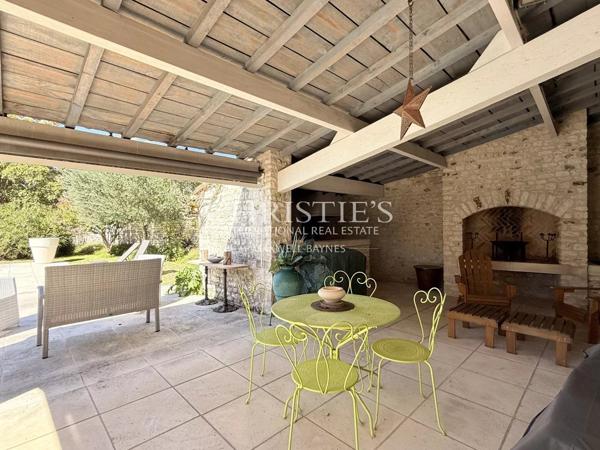 Élégante Maison de Maître du XIXe siècle au cœur de la Grande Champagne