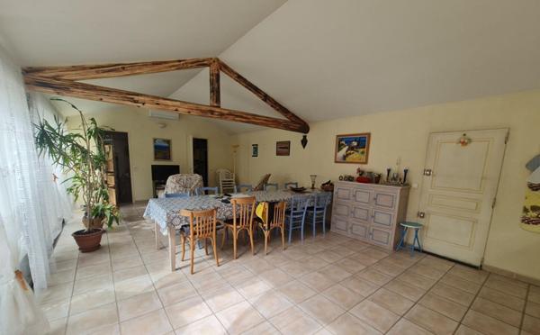 ALES - Villa 220m² avec piscine & pool house - 4 chambres- Proche commerces