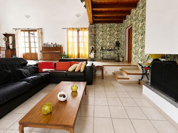 ALES - Villa 220m² avec piscine & pool house - 4 chambres- Proche commerces