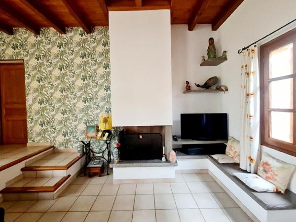 ALES - Villa 220m² avec piscine & pool house - 4 chambres- Proche commerces