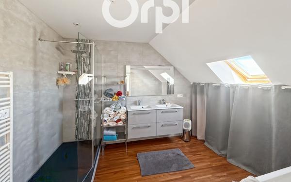 Maison à louer    3 pièces • 75,72 m2 Estrées-Saint-Denis