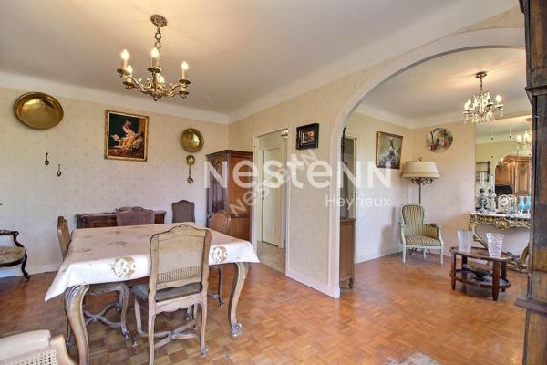Heyrieux, proche centre: Maison au calme T4 sur sous-sol sur789 m² de terrain