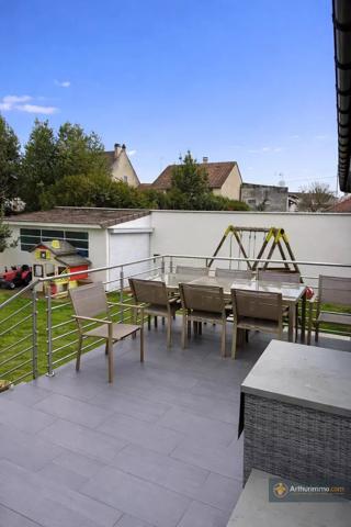 Vente                                                      Maison
                        
                     7 pièces                      200 m2                     à Sevran
