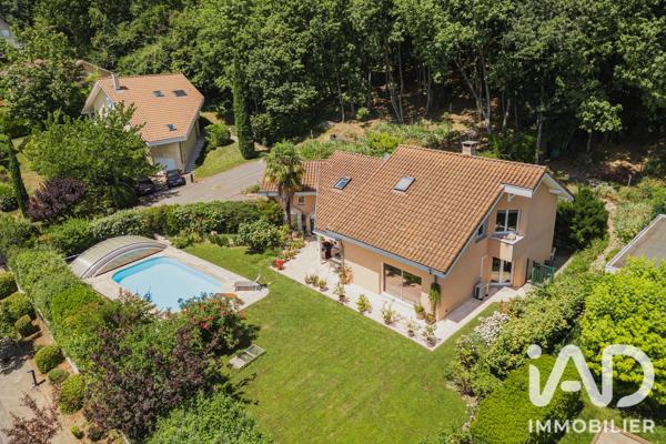 Maison à vendre 6 pièces 178 m² Meylan