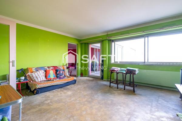 Etagé élevé, travaux à prévoir, lumineux