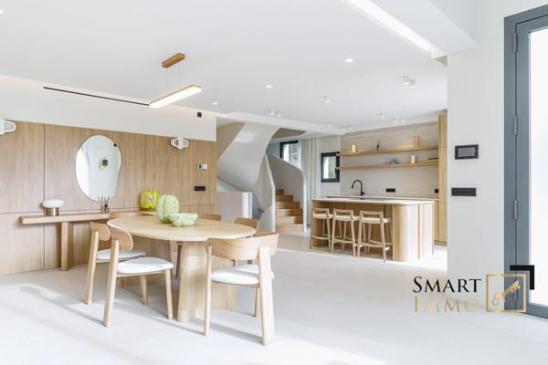 Magnifique Villa Rénové avec piscine intérieure – 220 m² – Prestations haut de gamme