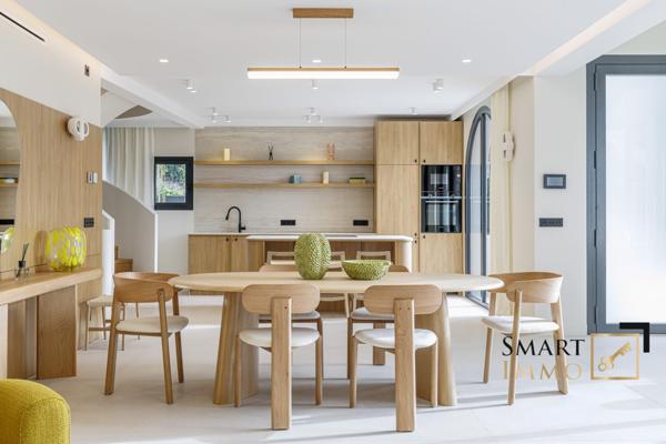 Magnifique Villa Rénové avec piscine intérieure – 220 m² – Prestations haut de gamme