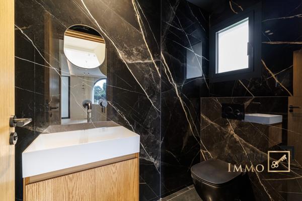 Magnifique Villa Rénové avec piscine intérieure – 220 m² – Prestations haut de gamme