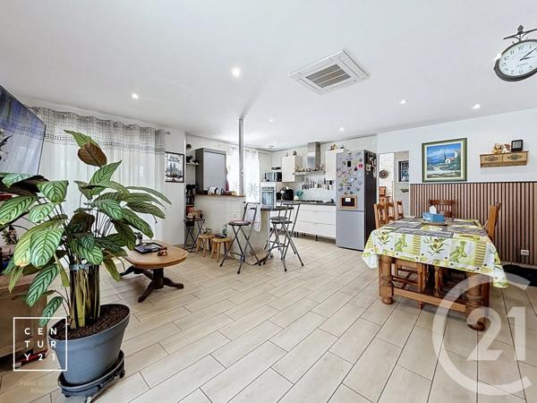 Maison à vendre  4 pièces - 80,37 m 2   BAHO  - 66